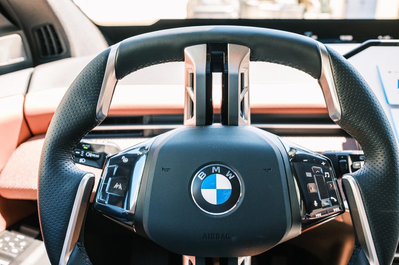 BMW iX3