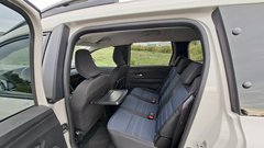 
                                                         Test: Dacia Jogger Hybrid 155 - Suvereno