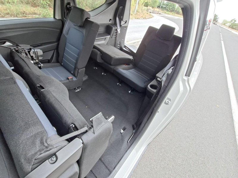Test: Dacia Jogger Hybrid 155 - Suvereno