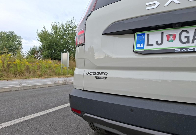 Test: Dacia Jogger Hybrid 155 - Suvereno