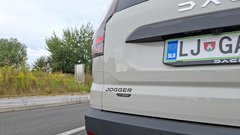 
                                                         Test: Dacia Jogger Hybrid 155 - Suvereno