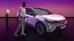 
                                                         Renault Scenic e-tech prenova