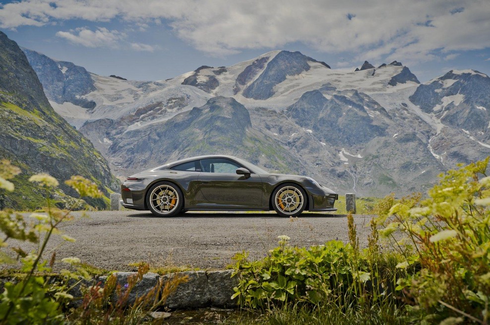 Porsche je naredil 911 GT3 za ljubitelje Alp: izdelali jih bodo le 100 (foto: Porsche)