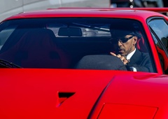 Več kot 30 let je nabiral prah v garaži. Potem ga je našel Lewis Hamilton in ga poslal naravnost k Ferrariju