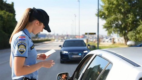Rekorderju že desetkrat odvzeli vozniško dovoljenje in zasegli deset avtomobilov