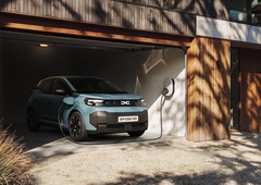 Revoz dobiva še en električni model: ob Twingu bodo izdelovali tudi povsem novi Dacia Spring
