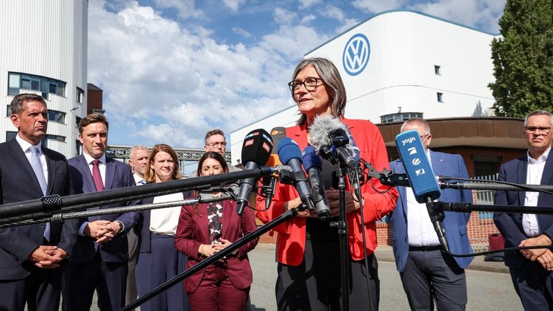 Sindikati udarili po mizi pri Volkswagnu: »50.000 delovnih mest še ni izgubljenih«