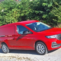 Test: Ford Transit Connect L2 2.0 EcoBlue Limited – Preseganje razrednih meja