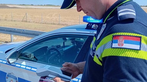 Srbski prometni policisti ta konec tedna nad kršitelje tudi z droni