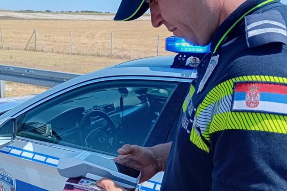 Srbski prometni policisti ta konec tedna nad kršitelje tudi z droni