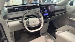 
                                                         Predstavitev Volvo EX60