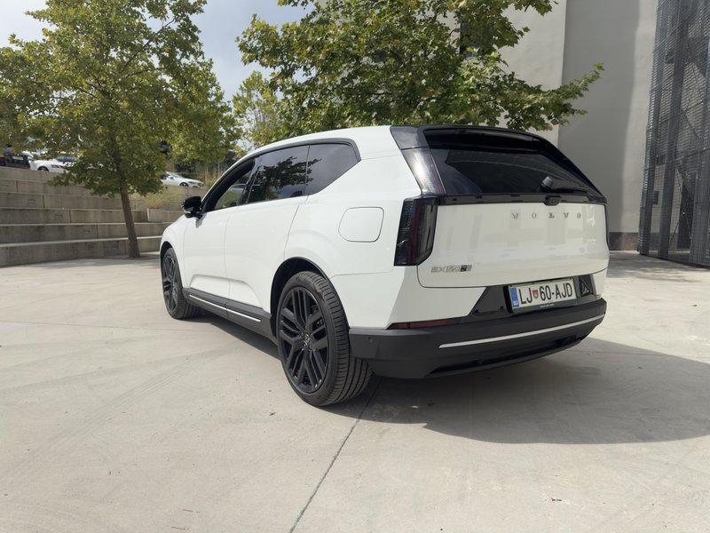 Predstavitev Volvo EX60