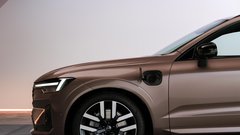 
                                                         Volvo XC60 in XC90 - prenova + priključni hibrid
