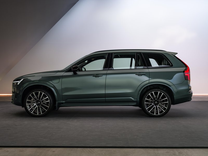 Volvo XC60 in XC90 - prenova + priključni hibrid
