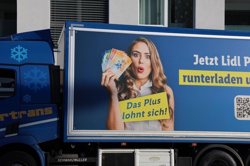 Lidl je poslal na javne ceste nenavaden tovornjak: prostora za voznika sploh nima (foto: Profimedia)