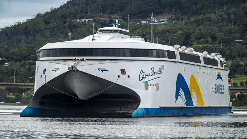 Incat Hull 96 China Zorilla električni trajekt