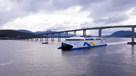 Incat Hull 96 China Zorilla električni trajekt