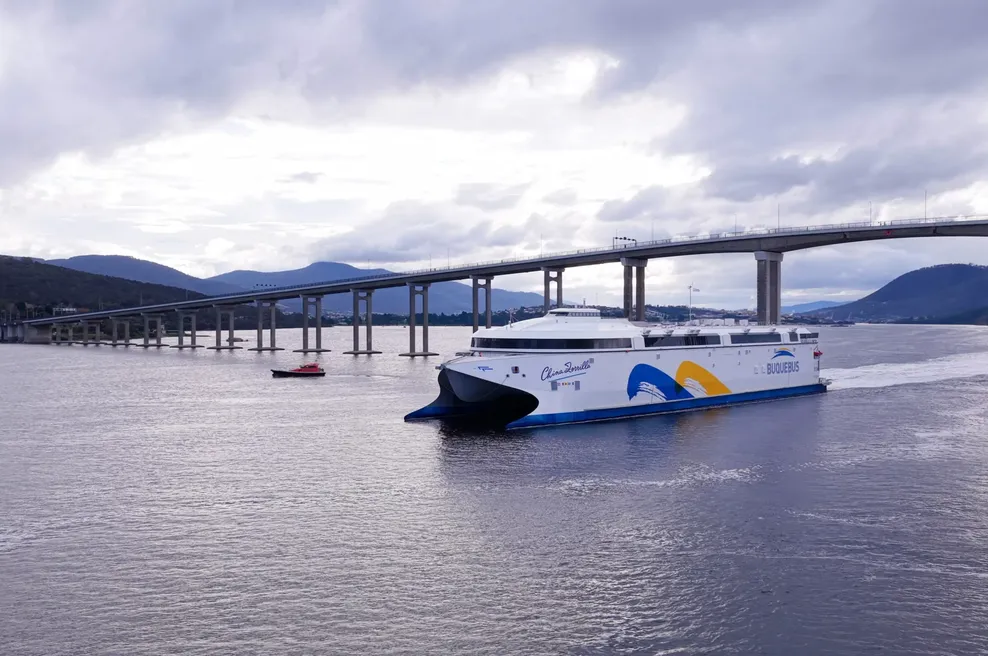 To je električni velikan brez primere: 130 metrov dolžine in baterija s kapaciteto 40.000 kWh (foto: Incat)