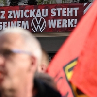 Volkswagen potegnil ostro potezo: zadeva okoli 100.000 zaposlenih, sindikat že grozi z odgovorom