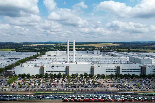 Bencin in dizel izgubljata primat? Volkswagen razkril, kaj trenutno naročajo kupci