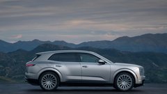 
                                                         Bentley Torcal - električni SUV