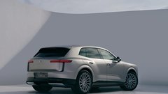 
                                                         Bentley Torcal - električni SUV