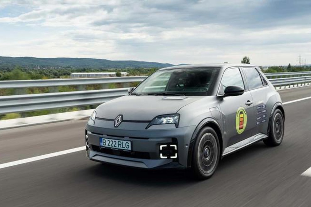 Renault 5 E-Tech se je v praksi približal teoretičnemu dosegu