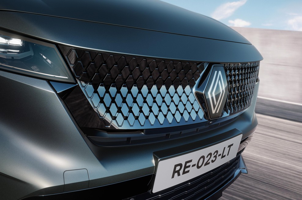 Renault bo doma zapravil več kot 10 milijard evrov, a njegov prvi mož ima veliko skrb (foto: Renault)
