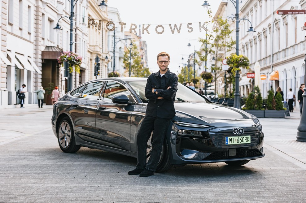 Polnilnice ni potreboval kar 1.338 kilometrov: Rekord, ki ga je postavil serijski Audi (foto: Audi)