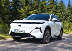Test: Geely Starray EM-i Max – Trud je opazen, dodaten pa dobrodošel