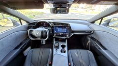 
                                                         Test: Lexus RZ 550 F-Sport - Ne bo za vsakogar …
