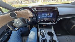 
                                                         Test: Lexus RZ 550 F-Sport - Ne bo za vsakogar …