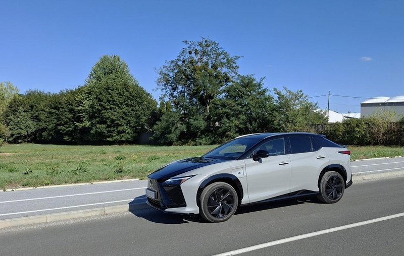 Test: Lexus RZ 550 F-Sport - Ne bo za vsakogar …