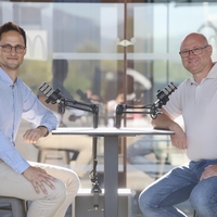 Podkast Avto magazin X Petrol: Mite o elektromobilnost tokrat razbijamo z vodjo storitev polnjenja pri Petrolu, Maticem Markovičem