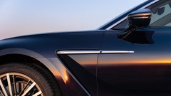 
                                                         Aston Martin DBX GT