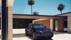 
                                                         Aston Martin DBX GT