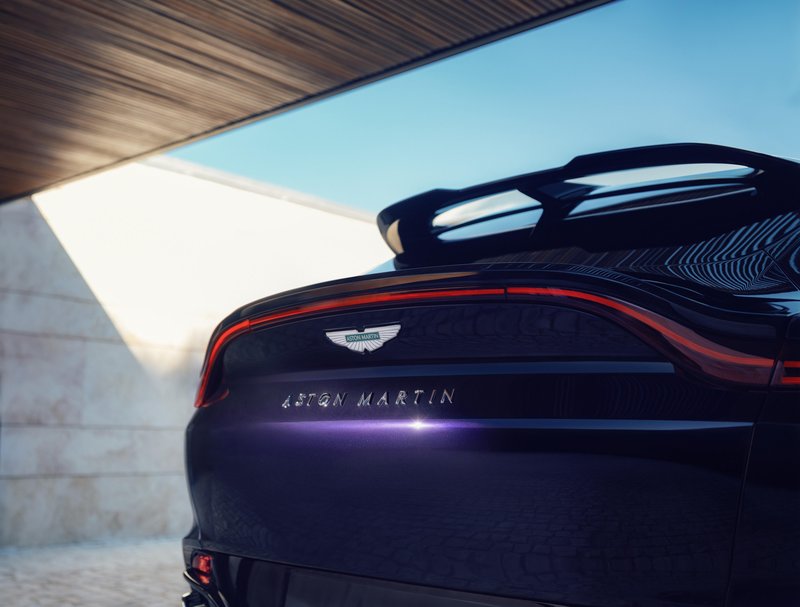 Aston Martin DBX GT