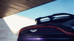 
                                                         Aston Martin DBX GT