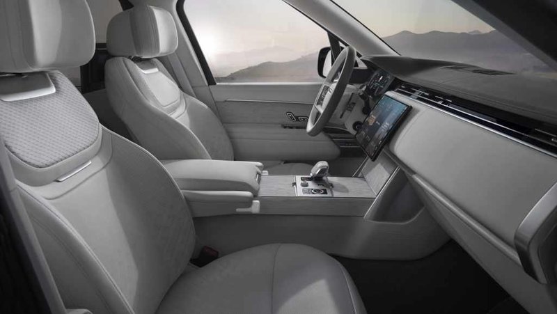 Range Rover Electric dosega zmogljivosti primerljive z osemvaljnikom