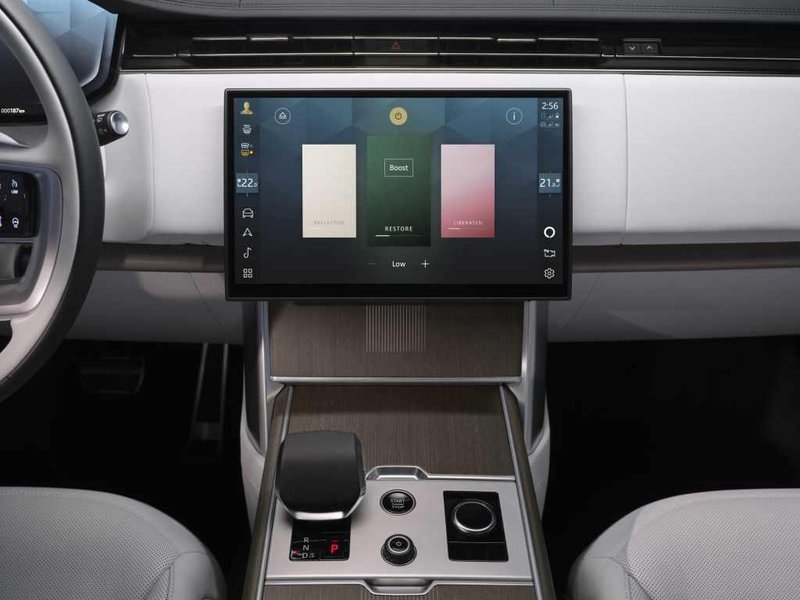 Range Rover Electric dosega zmogljivosti primerljive z osemvaljnikom