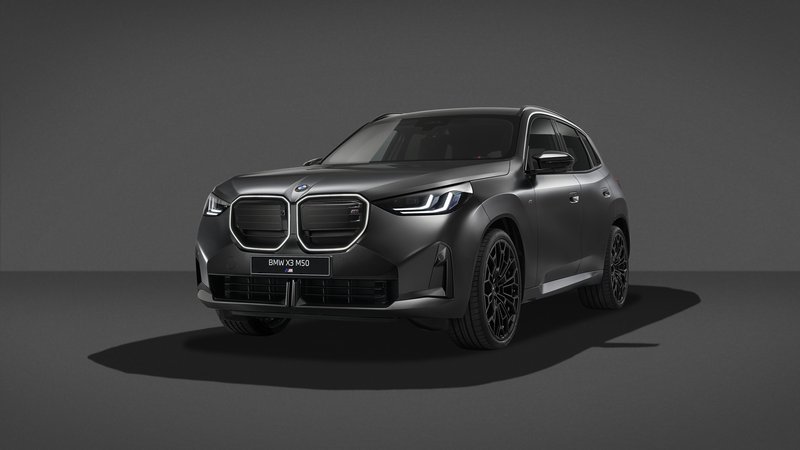 BMW X3 M50 xDrive: Black Package