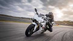 
                                                         Kitajci drvijo v Evropo tudi na dveh kolesih, prihaja ZXMoto