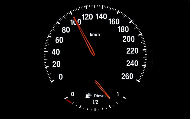 Kaj hočejo severni sosedje z omejitvijo hitrosti na 100 kilometrov?