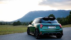 
                                                         MINI Cooper JCW