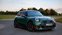 
                                                         MINI Cooper JCW