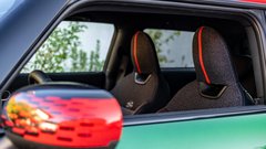
                                                         MINI Cooper JCW