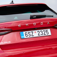 Škoda prvič poskuša s takšnim hibridom – dobila ga je prav Octavia