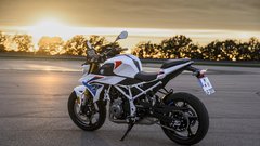 
                                                         BMW F 450 R