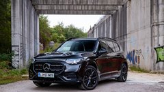 
                                                         Mercedes-Benz GLB 220