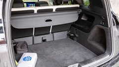 
                                                         Mercedes-Benz GLB 220